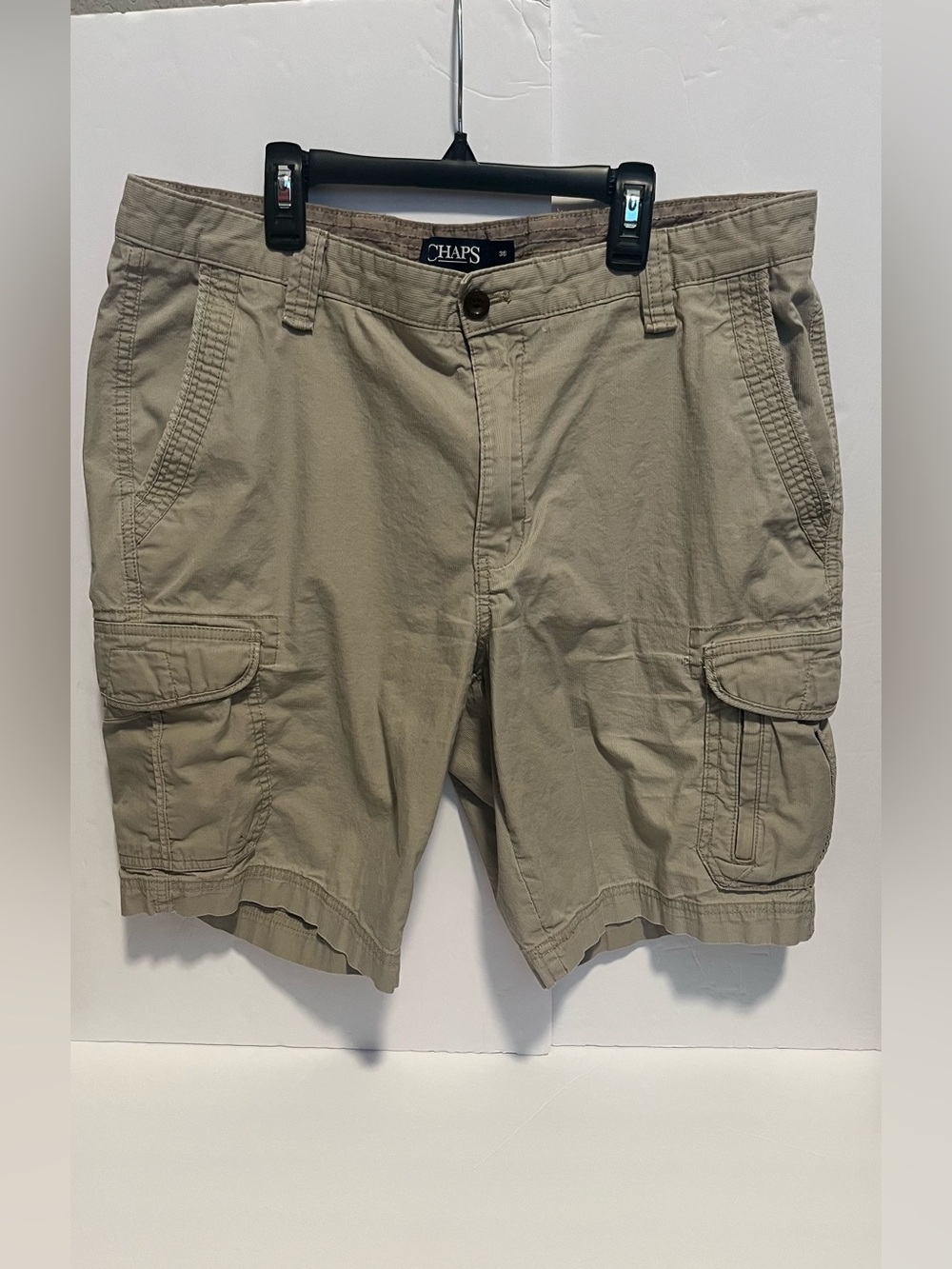 Chaps Men's 10” Classic -Fit Cotton Light Khaki Outdoor Cargo Shorts Size 36